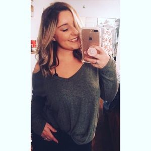 Meet your Posher, Devin